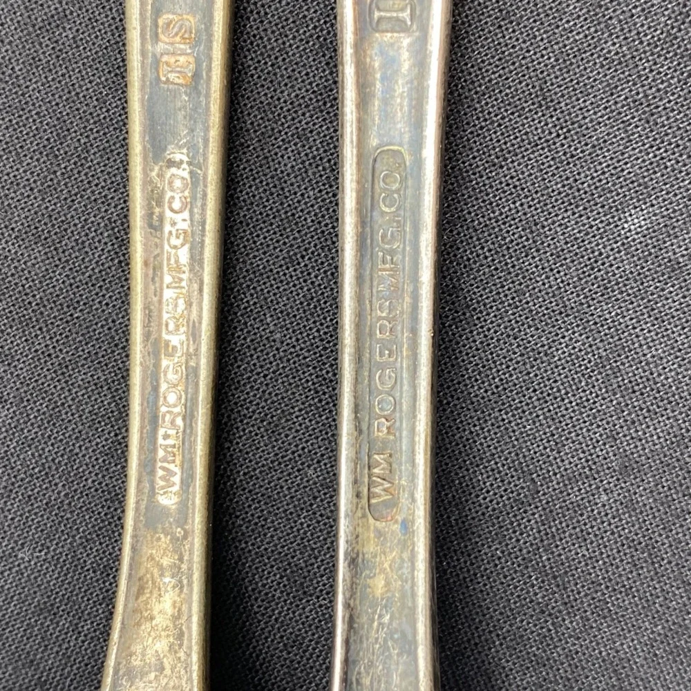 1938 William Rogers Serving Silver Plated Meat Fork Spoon Patina Wheat Grass